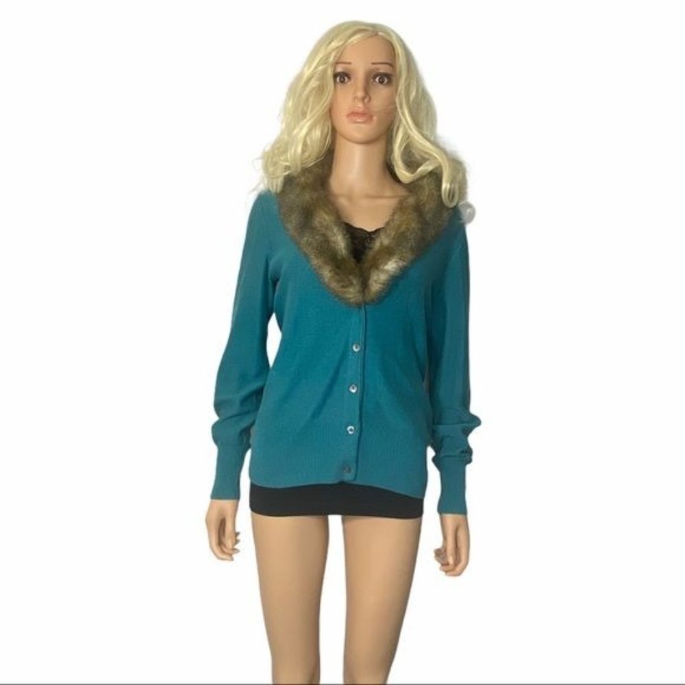 CAbi Tearoom Cardigan w/faux fur collar removable Medium Teal Green EUC - Picture 12 of 14